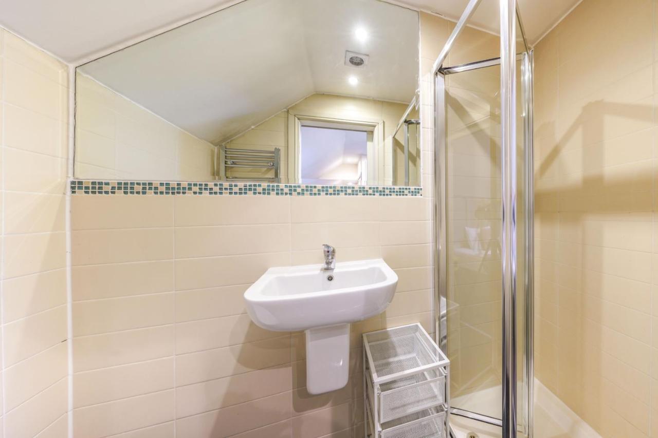 Quiet Double Studio Flat Apartamento Londres Exterior foto